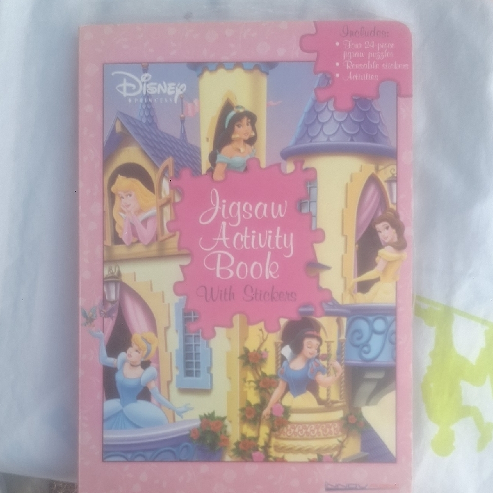 Disney Pink Puzzle Game Set